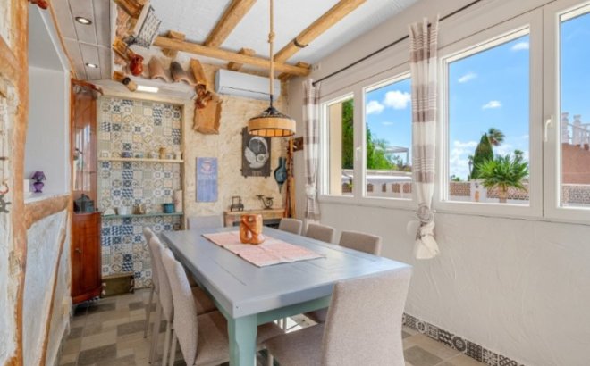 Resale - Villa -
Rojales - Ciudad Quesada