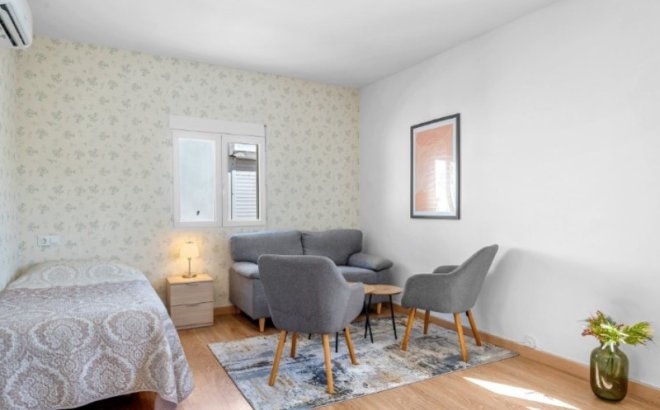 Resale - Villa -
Rojales - Ciudad Quesada