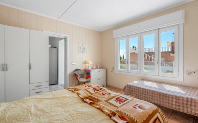 Resale - Villa -
Rojales - Ciudad Quesada