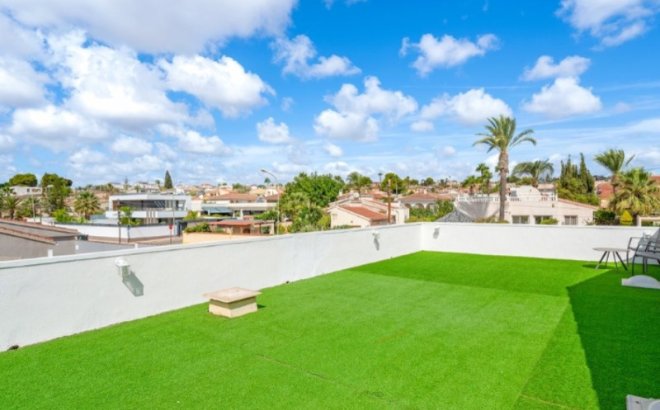 Resale - Villa -
Rojales - Ciudad Quesada