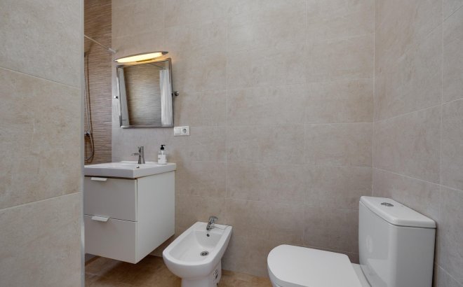 Revente - Villa -
Torrevieja - La Siesta - El Salado - Torreta