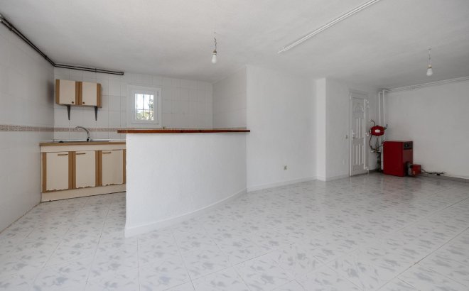 Revente - Villa -
Torrevieja - La Siesta - El Salado - Torreta