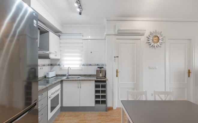 Resale - Apartment -
Orihuela Costa - Playa Flamenca