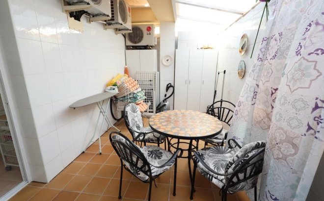 Revente - Appartement -
Orihuela Costa - Costa Blanca