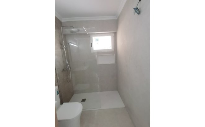 Herverkoop - Appartement -
Torrevieja - Costa Blanca