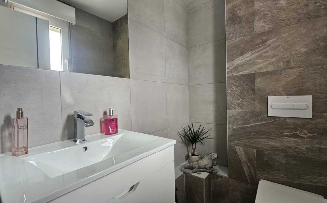 Resale - Villa -
Torremendo - Costa Blanca