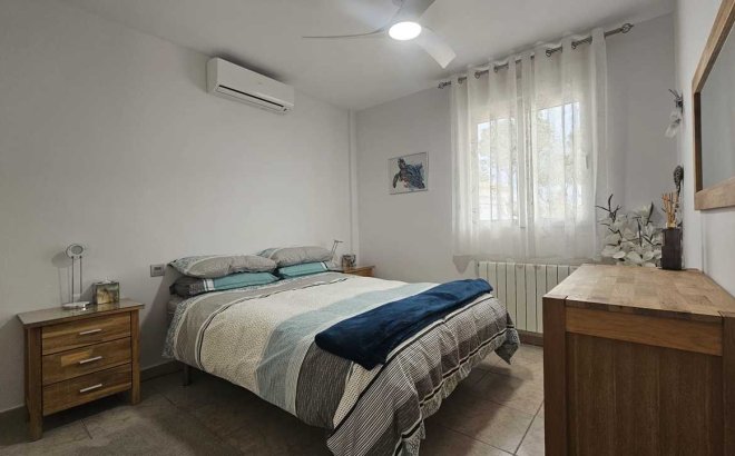 Resale - Villa -
Torremendo - Costa Blanca