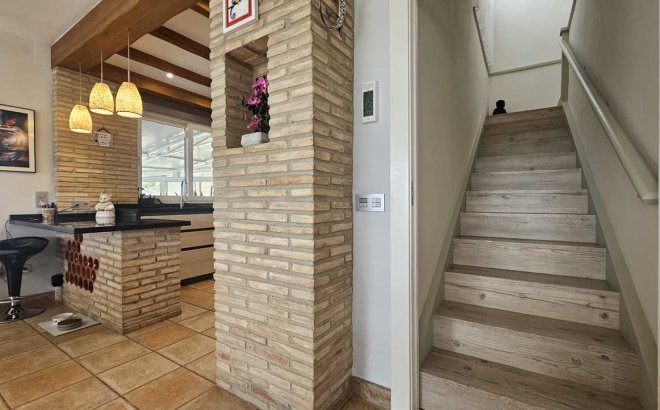 Resale - Villa -
Torremendo - Costa Blanca