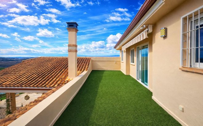 Resale - Villa -
Torremendo - Costa Blanca