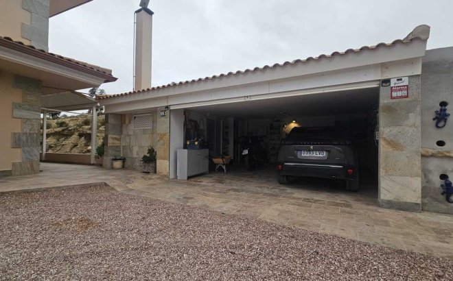 Resale - Villa -
Torremendo - Costa Blanca