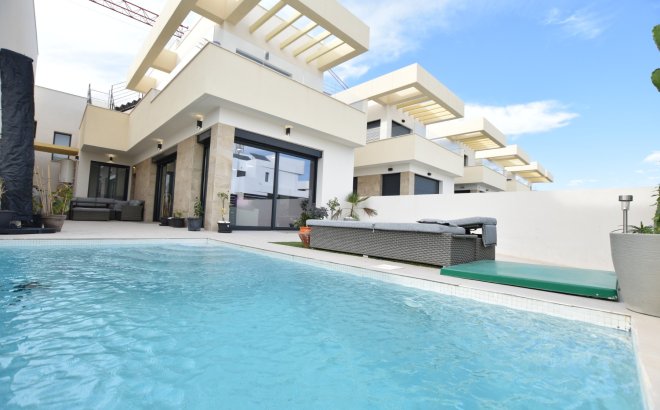 Resale - Villa -
Los Montesinos - Costa Blanca