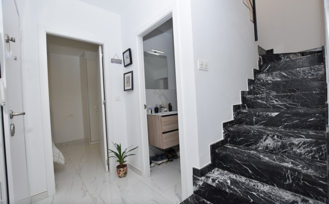 Resale - Villa -
Los Montesinos - Costa Blanca