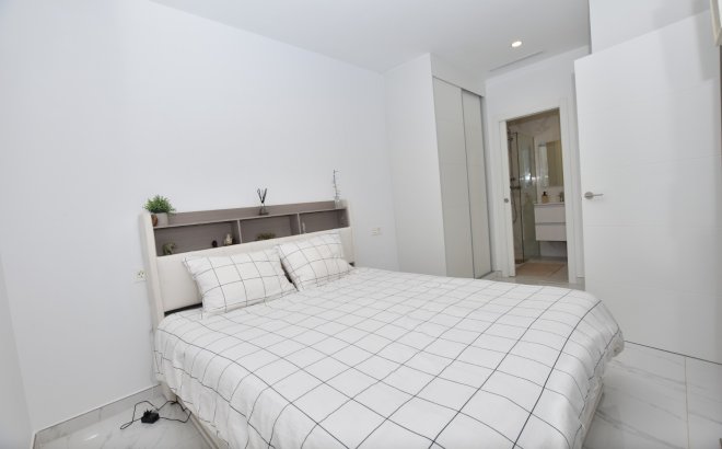 Resale - Villa -
Los Montesinos - Costa Blanca