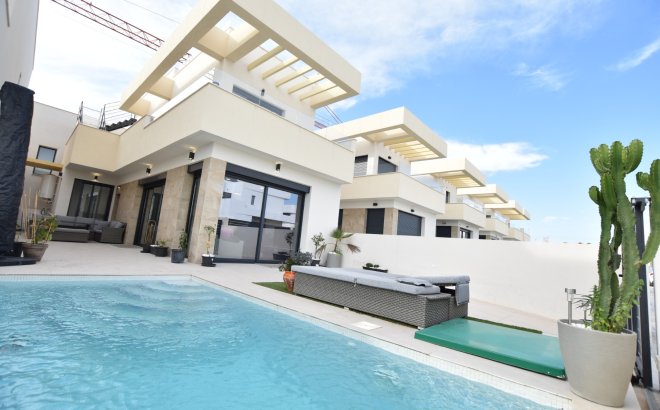 Resale - Villa -
Los Montesinos - Costa Blanca