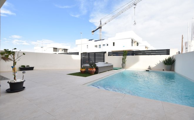 Resale - Villa -
Los Montesinos - Costa Blanca