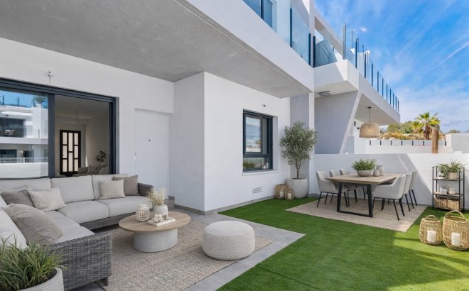 Resale - Apartment -
San Miguel de Salinas - Inland