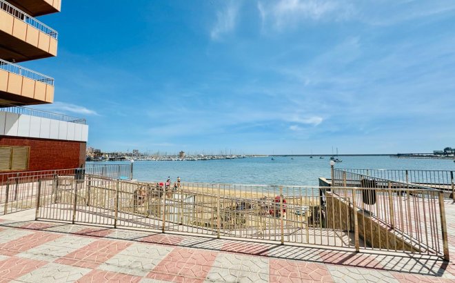 Resale - Apartment -
Torrevieja - Costa Blanca