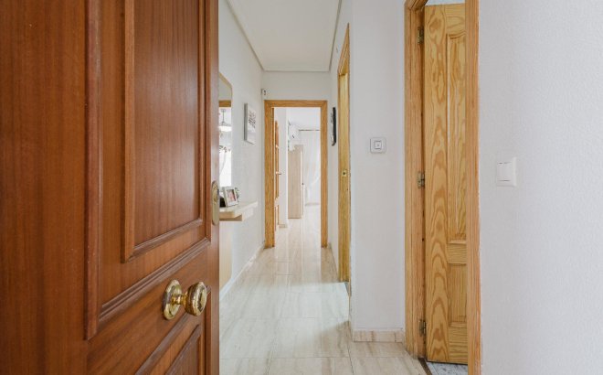 Revente - Appartement -
Torrevieja - Costa Blanca