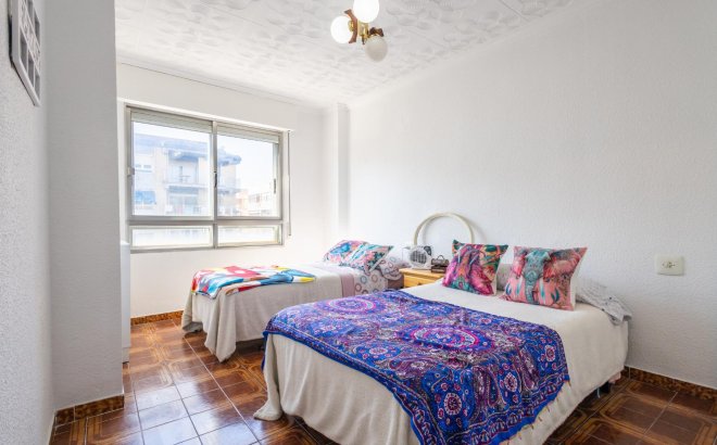 Resale - Apartment -
Torrevieja - Costa Blanca