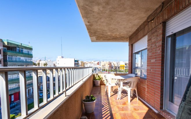 Resale - Apartment -
Torrevieja - Costa Blanca