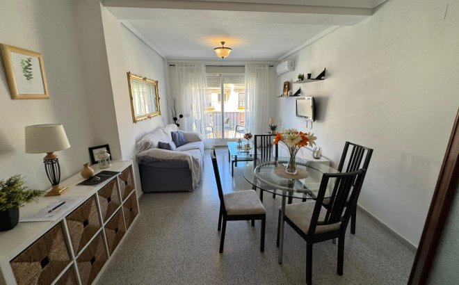 Resale - Apartment -
San Miguel de Salinas - Inland