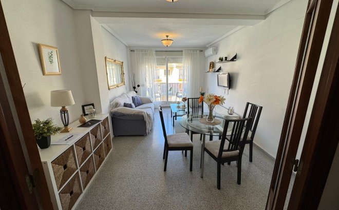 Resale - Apartment -
San Miguel de Salinas - Inland