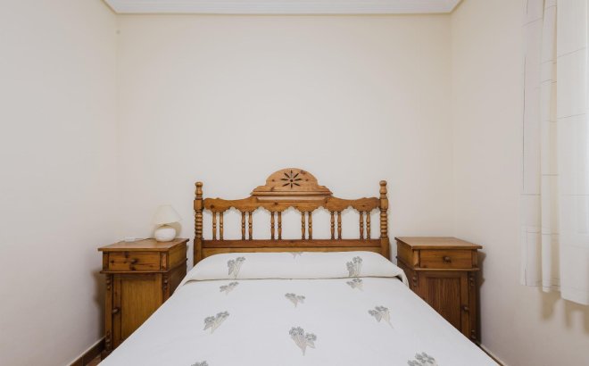 Resale - Bungalow -
Torrevieja - Costa Blanca