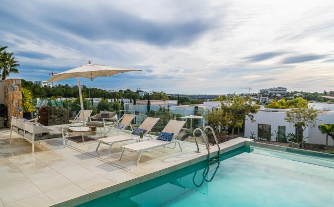 Resale - Villa -
Orihuela Costa - Costa Blanca