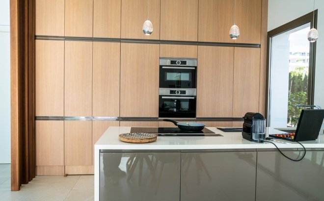 Resale - Villa -
Orihuela Costa - Costa Blanca