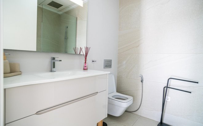 Resale - Villa -
Orihuela Costa - Costa Blanca