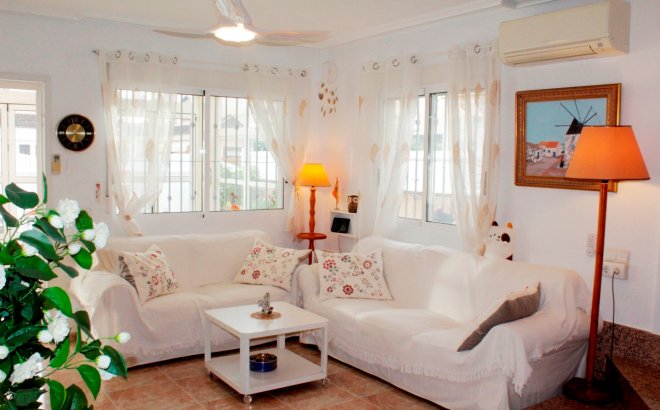 Resale - Villa -
Torre de la Horadada - Costa Blanca