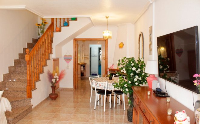 Resale - Villa -
Torre de la Horadada - Costa Blanca