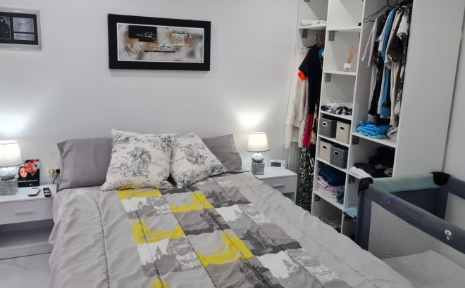 Resale - Villa -
Torre de la Horadada - Costa Blanca