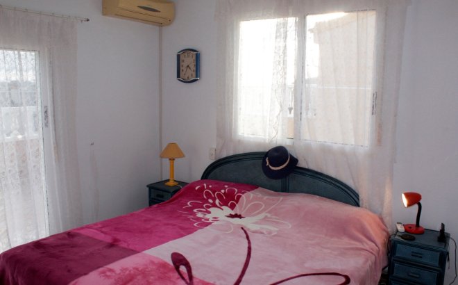 Resale - Villa -
Torre de la Horadada - Costa Blanca