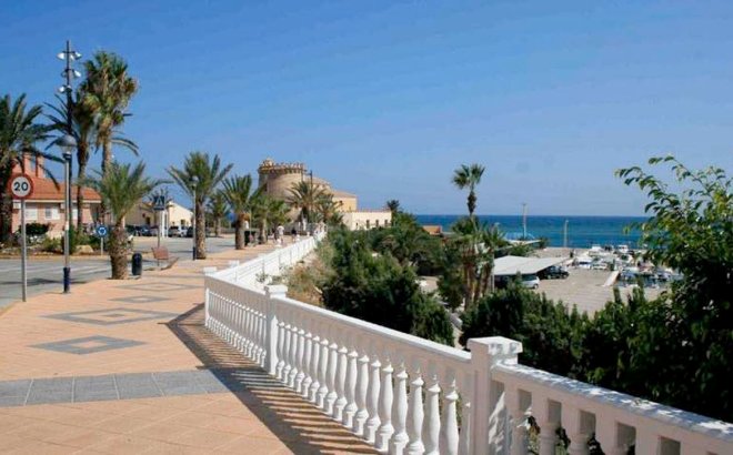 Resale - Villa -
Torre de la Horadada - Costa Blanca