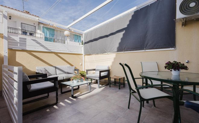 Resale - Bungalow -
Torrevieja - Costa Blanca