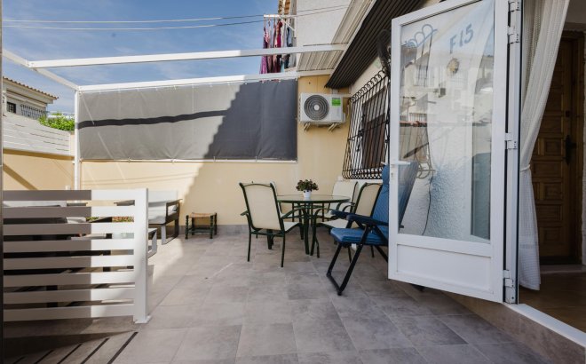 Resale - Bungalow -
Torrevieja - Costa Blanca