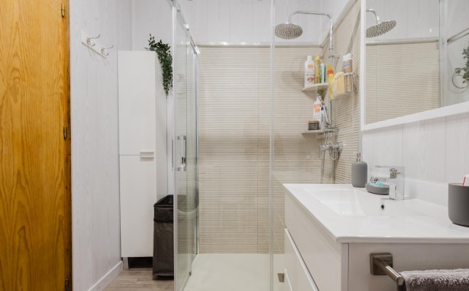 Resale - Bungalow -
Torrevieja - Costa Blanca