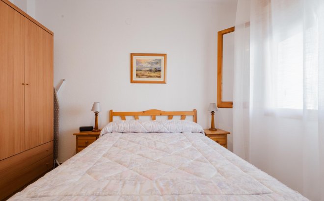 Resale - Bungalow -
Torrevieja - Costa Blanca