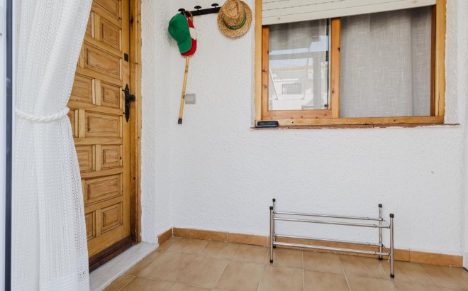 Resale - Bungalow -
Torrevieja - Costa Blanca