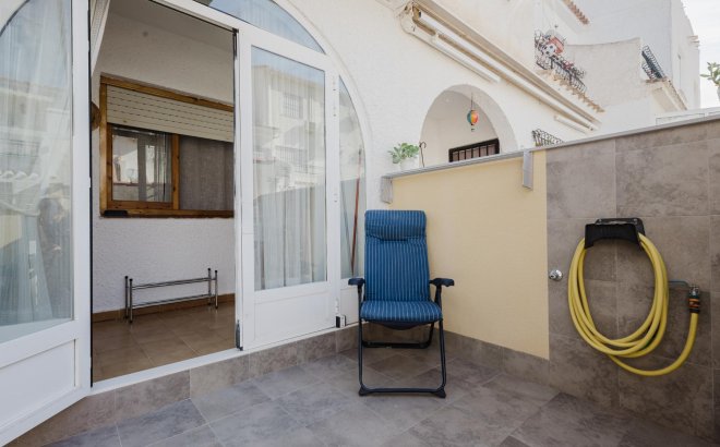 Resale - Bungalow -
Torrevieja - Costa Blanca