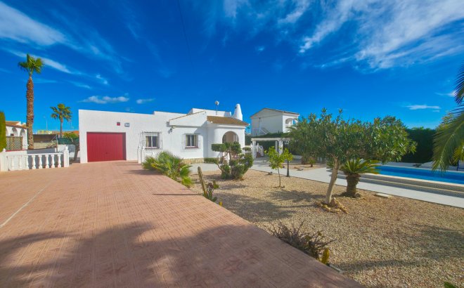 Revente - Villa -
Torrevieja - Costa Blanca