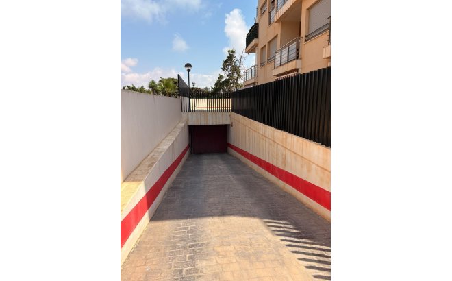 Resale - Penthouse -
Torrevieja - Punta Prima