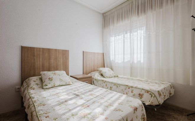 Herverkoop - Appartement -
Torrevieja - Costa Blanca