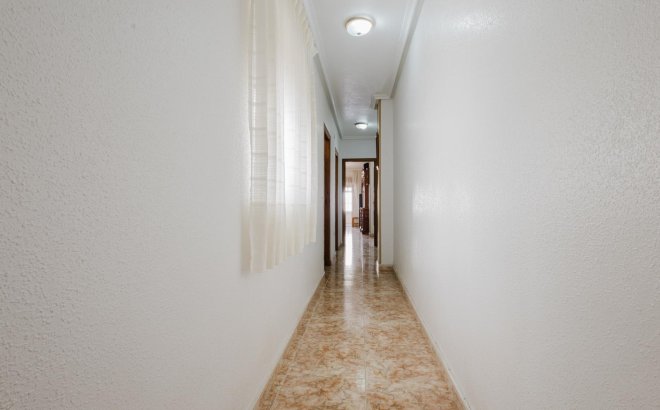 Herverkoop - Appartement -
Torrevieja - Costa Blanca