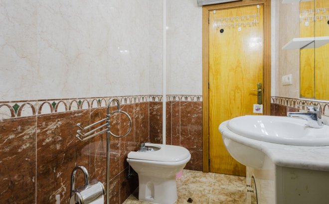 Herverkoop - Appartement -
Torrevieja - Costa Blanca