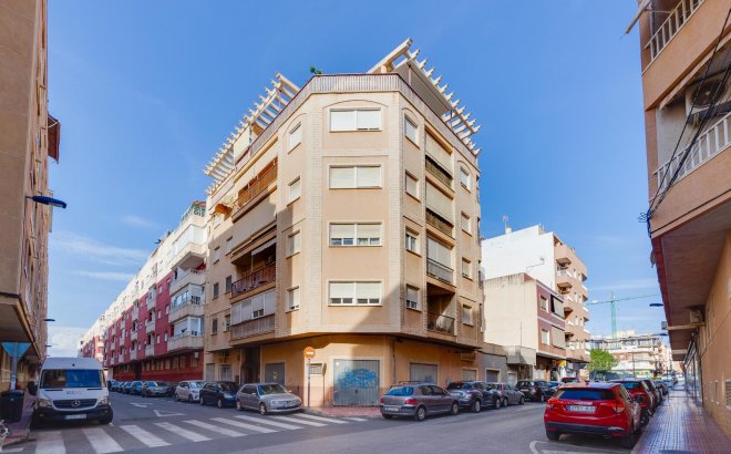 Resale - Apartment -
Torrevieja - Costa Blanca