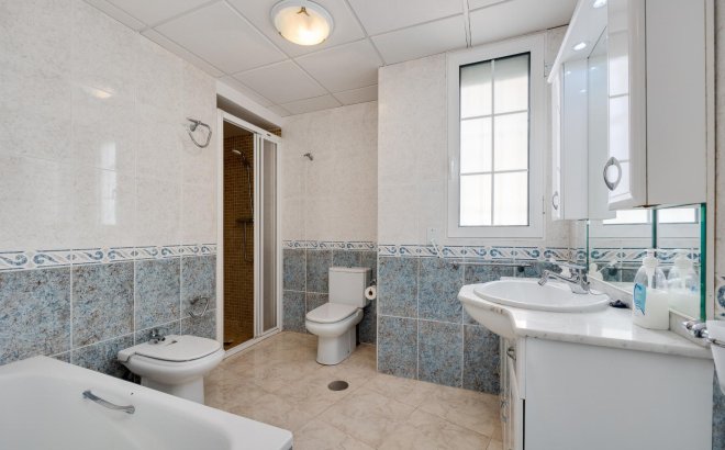 Revente - Appartement -
Torrevieja - Costa Blanca