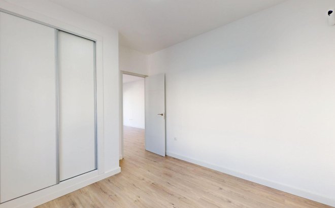 Resale - Bungalow -
Orihuela Costa - Costa Blanca