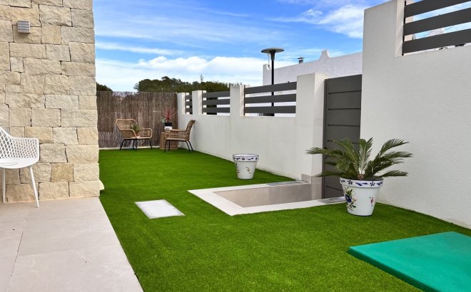 Resale - Villa -
San Miguel de Salinas - Costa Blanca